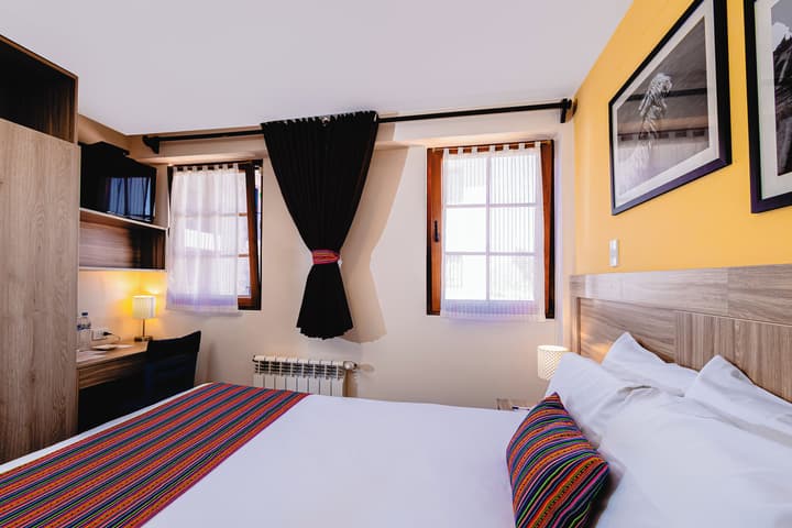 Atoq San Blas Hotel