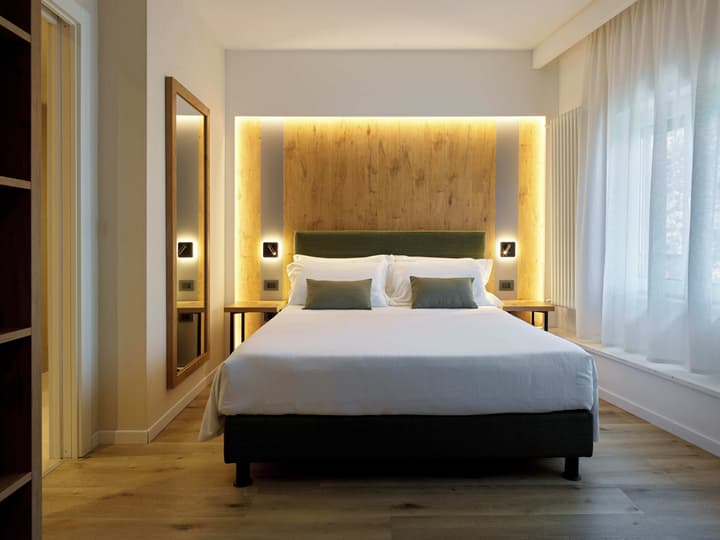 Hotel America