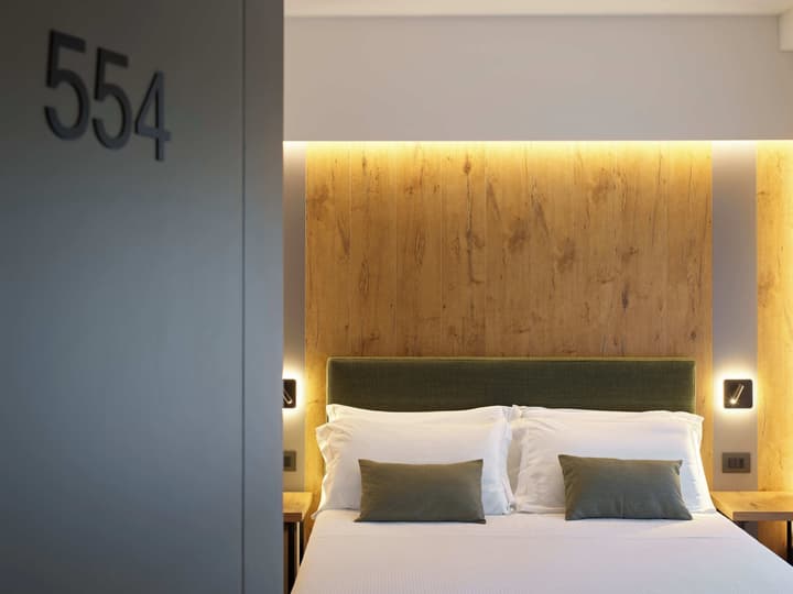 Hotel America