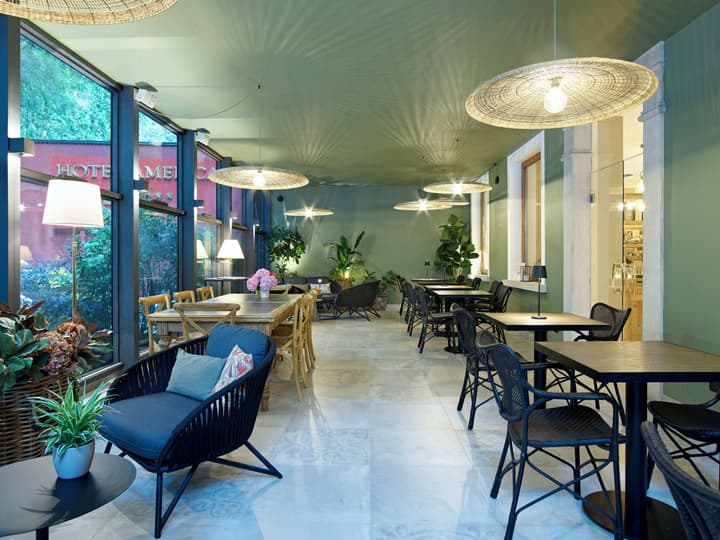Hotel America