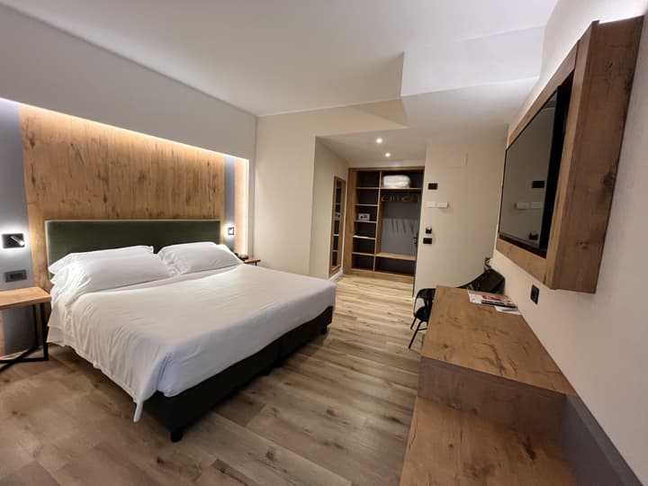 Hotel America