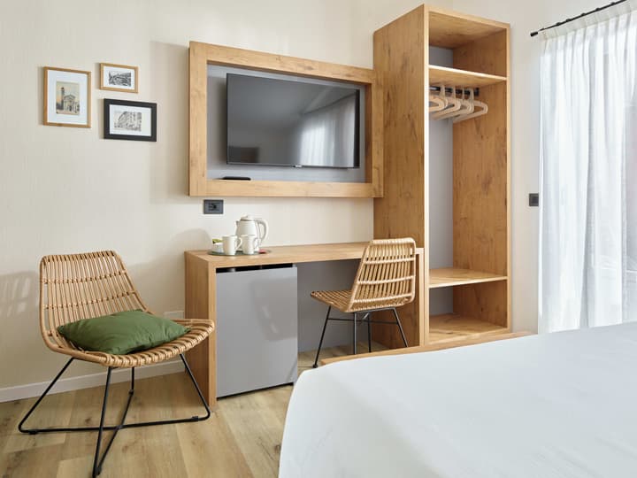 Hotel America
