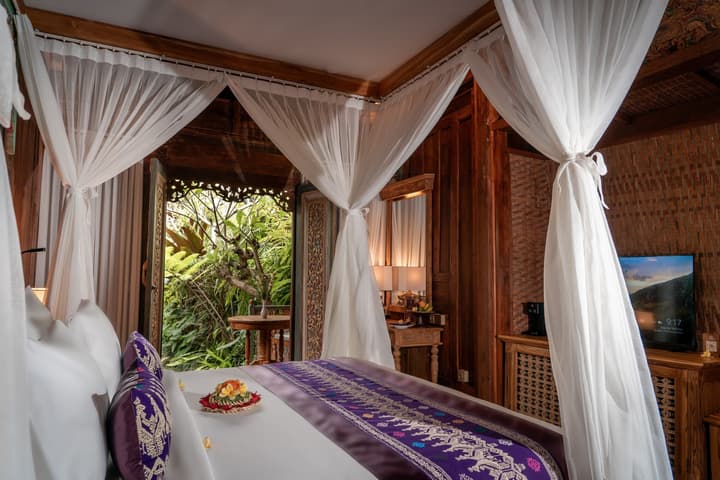 Pramana Watu Kurung Resort
