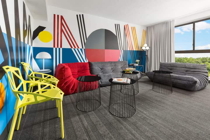 Studio Allston Hotel