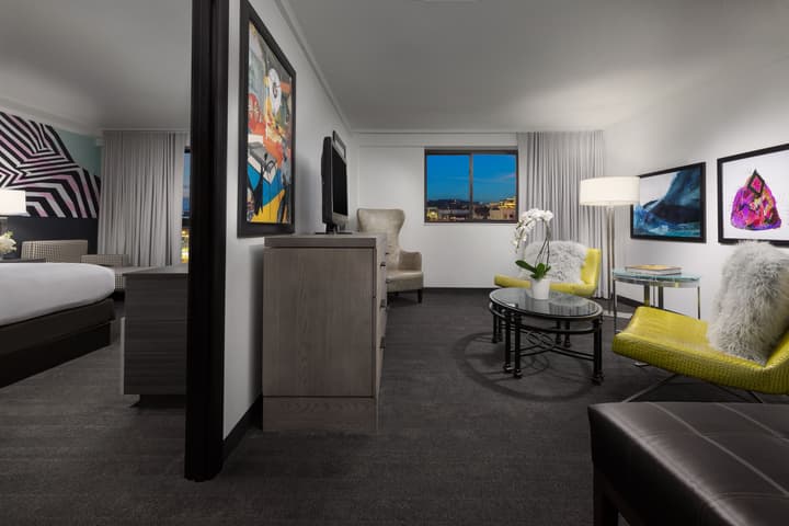 Studio Allston Hotel