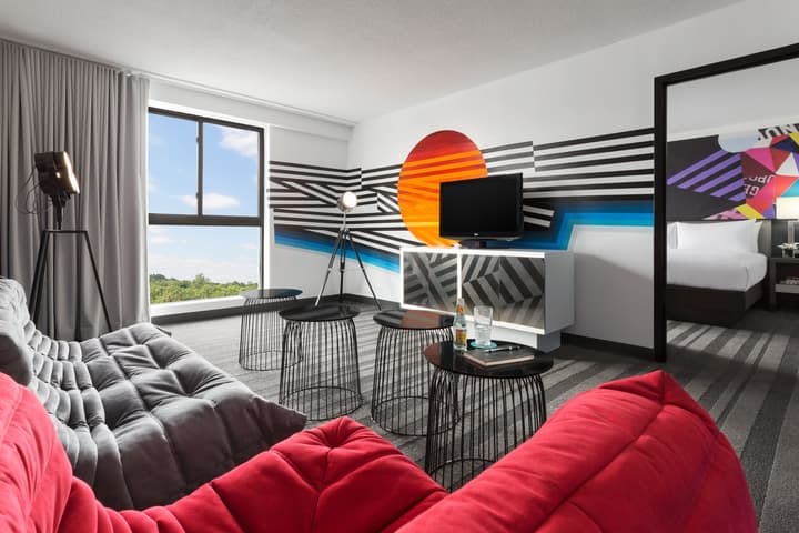 Studio Allston Hotel