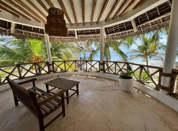 Mango Beach house