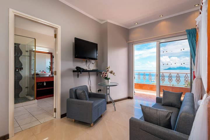 Glacis Heights Villa