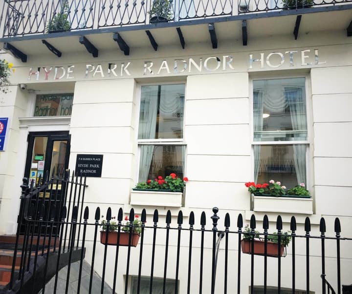Hyde Park Radnor Hotel