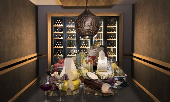 Lalila Blue Suites