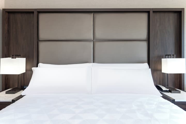 Holiday Inn Boston Logan Airport - Chelsea by IHG