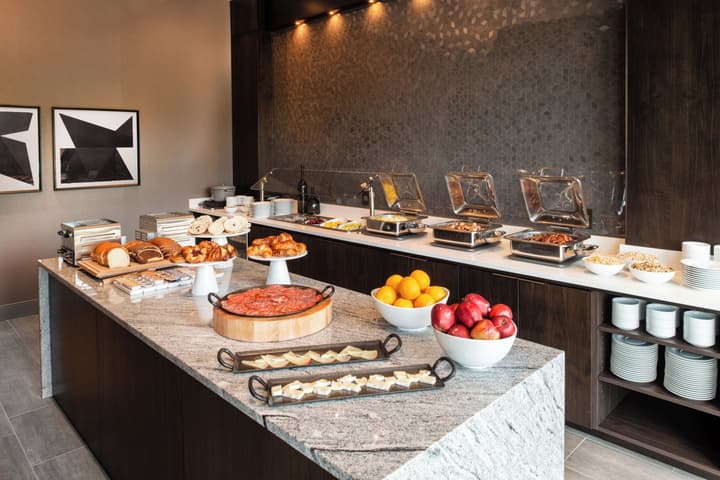 Holiday Inn Boston Logan Airport - Chelsea by IHG