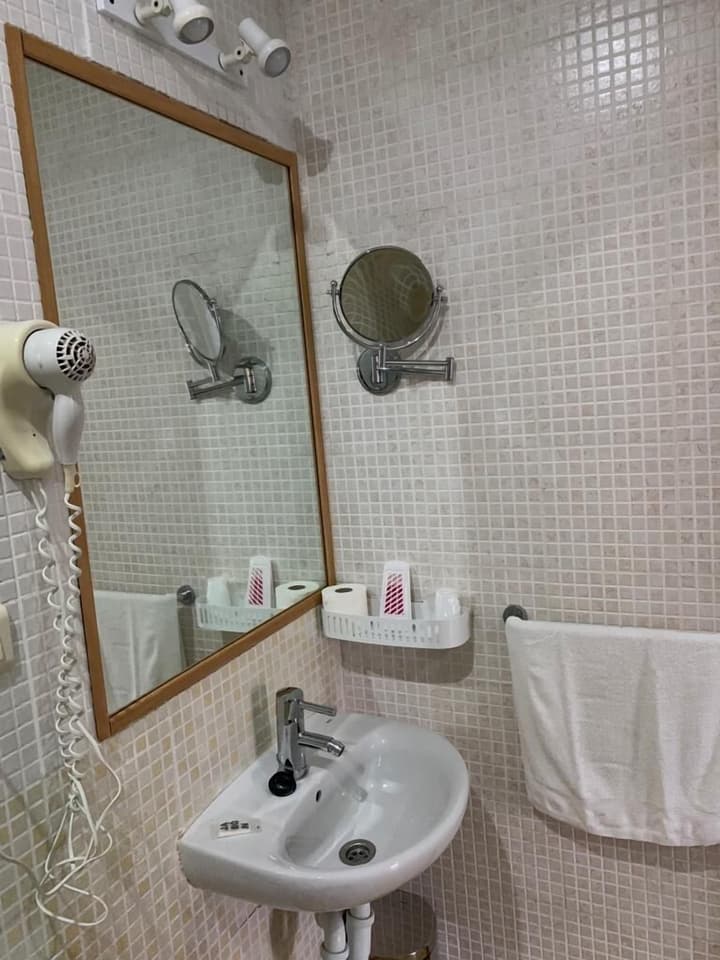 Hostal - Camping Ciudad de Cáceres