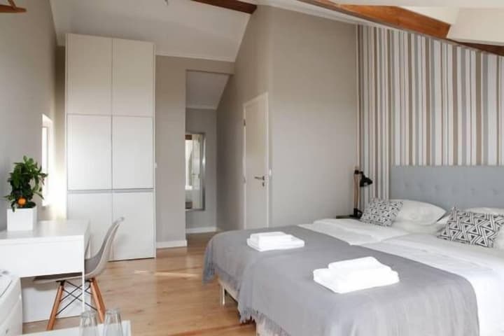 Flores Guest House
