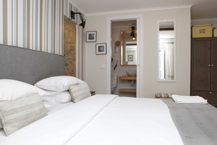Flores Guest House