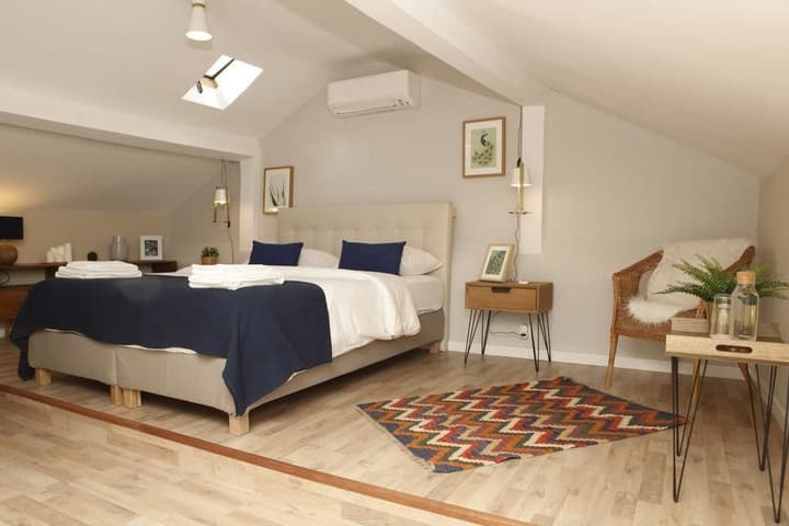 Flores Guest House