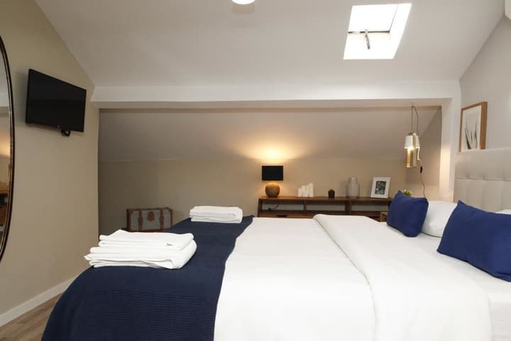 Flores Guest House