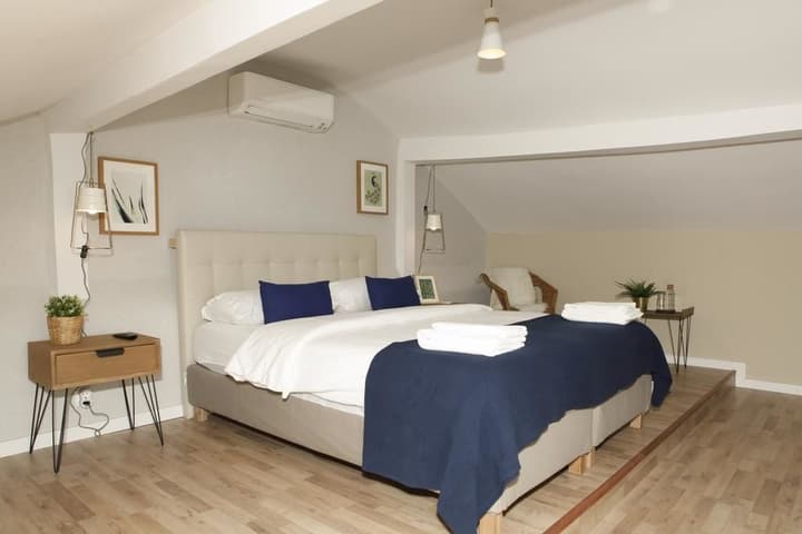 Flores Guest House