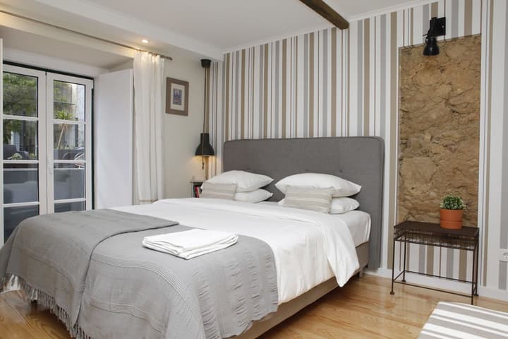 Flores Guest House