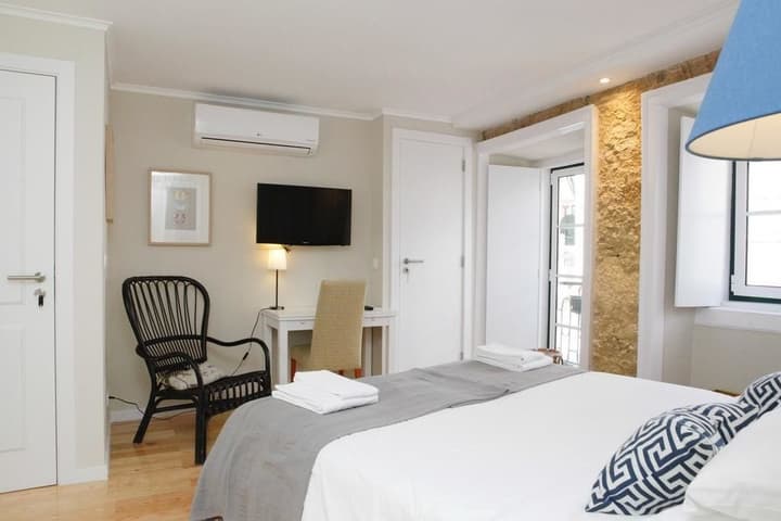 Flores Guest House