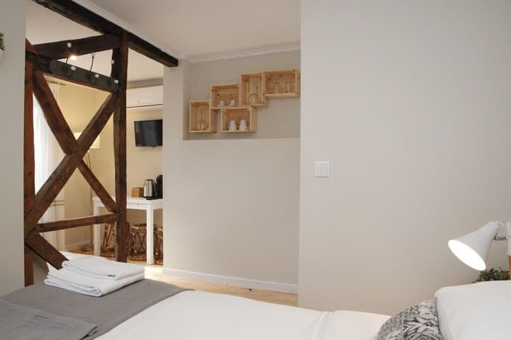 Flores Guest House