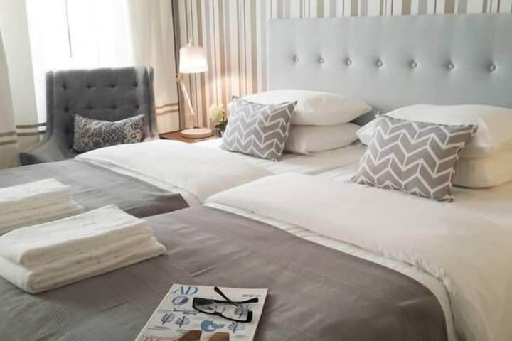 Flores Guest House