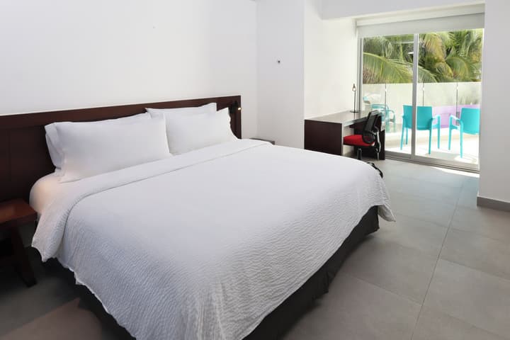 Garner Hotel Mazatlan Beach by IHG