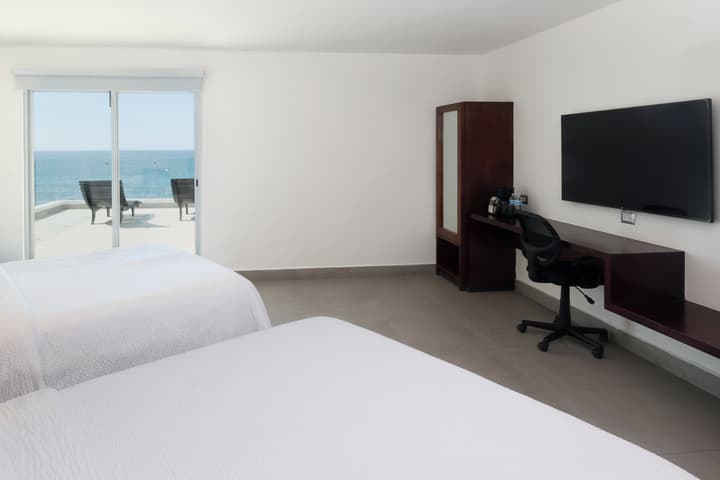 Garner Hotel Mazatlan Beach by IHG