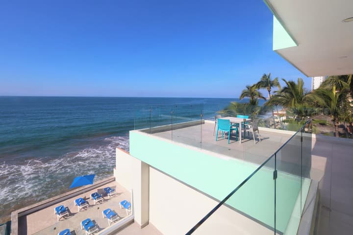 Garner Hotel Mazatlan Beach by IHG