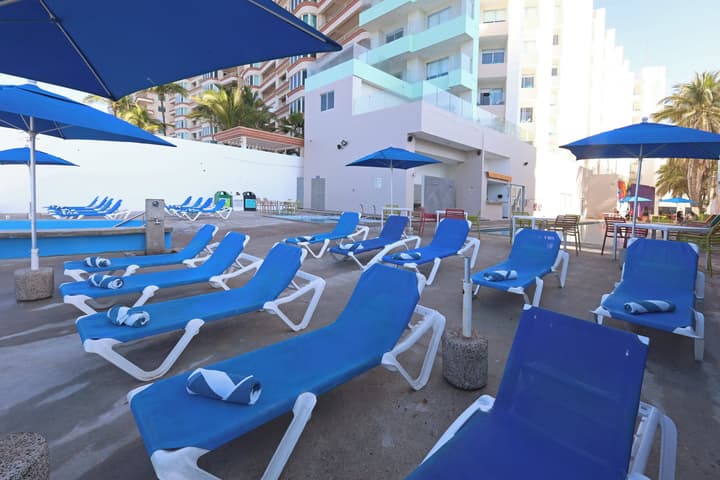 Garner Hotel Mazatlan Beach by IHG