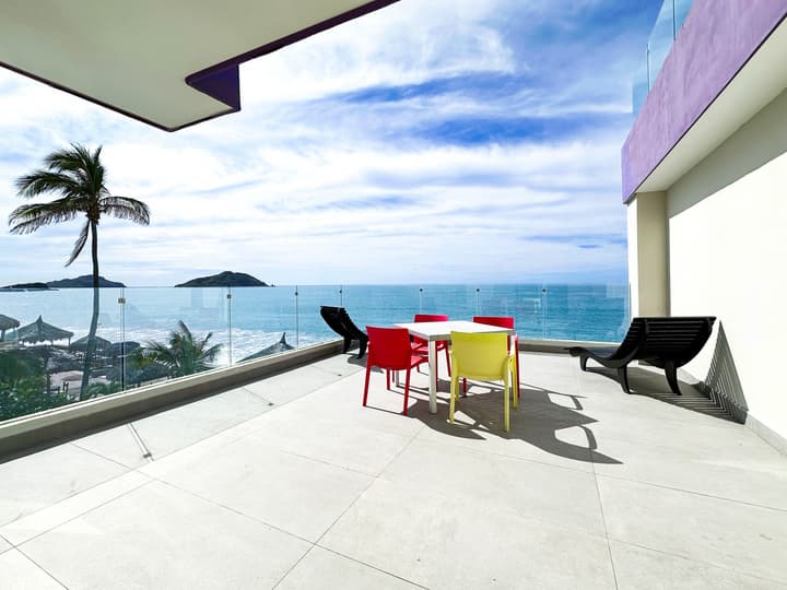 Garner Hotel Mazatlan Beach by IHG