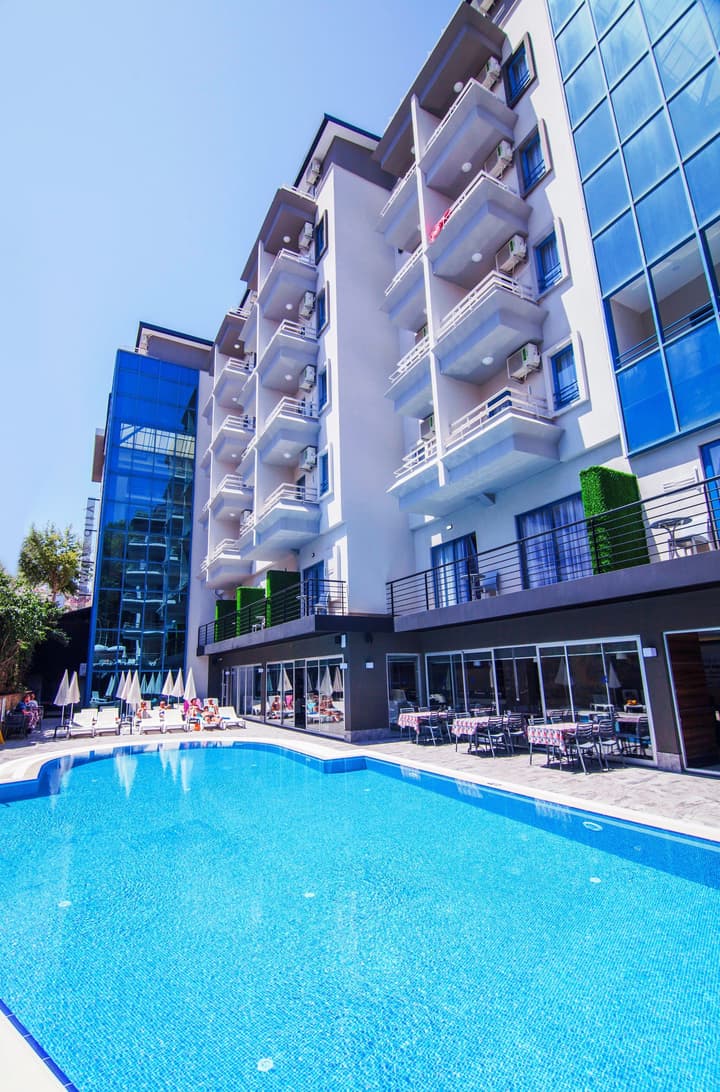 Ramira City Hotel - Adults Only