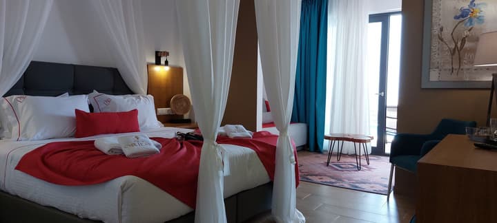 Cavo Orient Beach Hotel