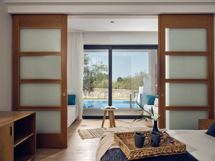 Cavo Orient Beach Hotel