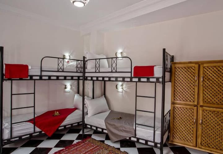 Amour d'auberge - Hostel