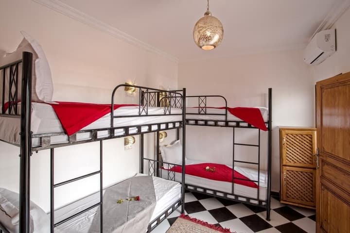 Amour d'auberge - Hostel