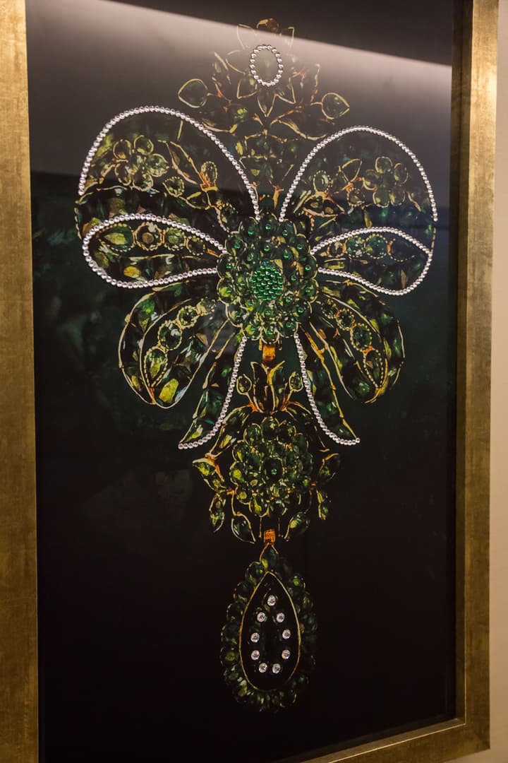 MeraPrime Gold Design Hotel