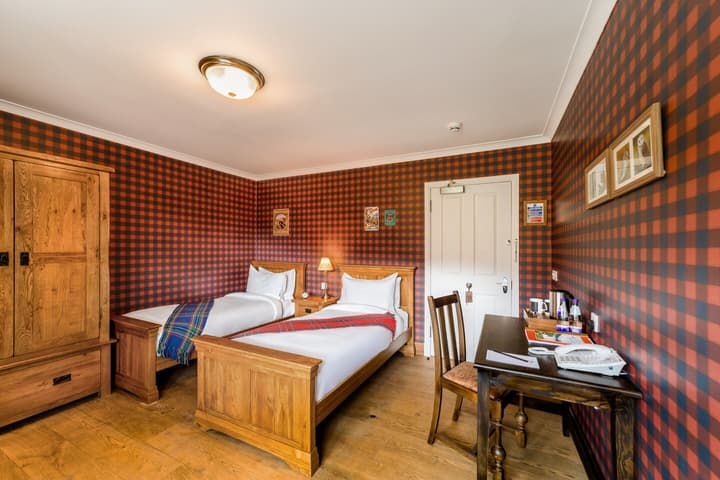 The Cluanie Inn