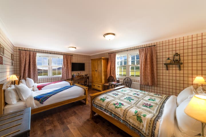 The Cluanie Inn
