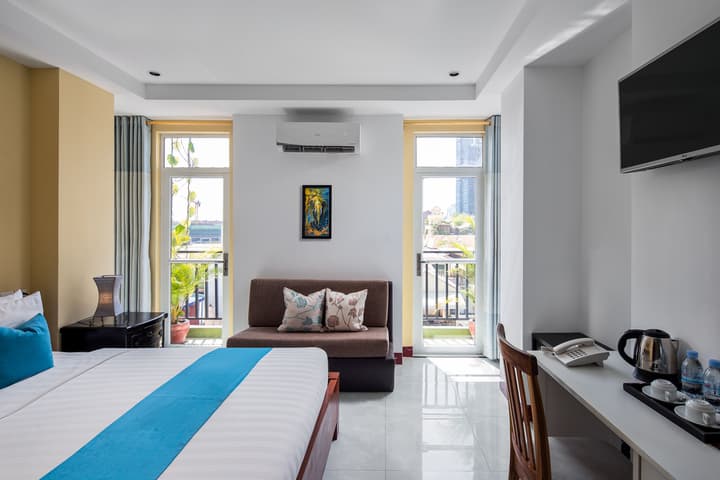 Botum Palace Hotel