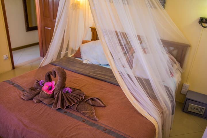 Blue Lagoon Villa