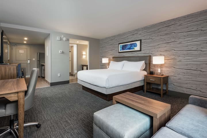 Homewood Suites by Hilton Ottawa Downtown