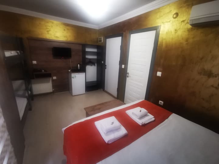 Ador Troia Hotel