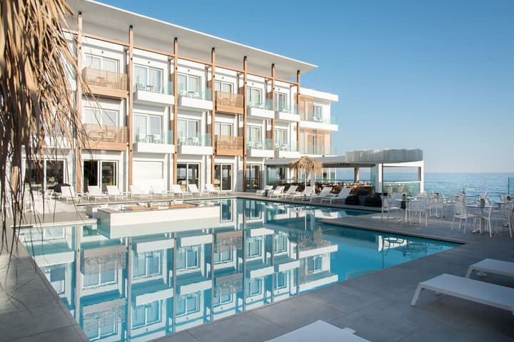 Enorme Ammos Beach - Adults Only