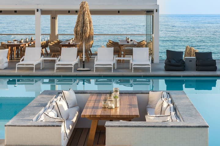 Enorme Ammos Beach - Adults Only