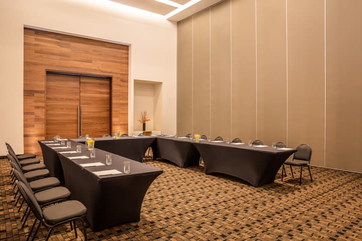 Fiesta Inn Tuxtla Fashion Mall