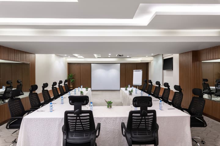 Warwick Hotel Jeddah