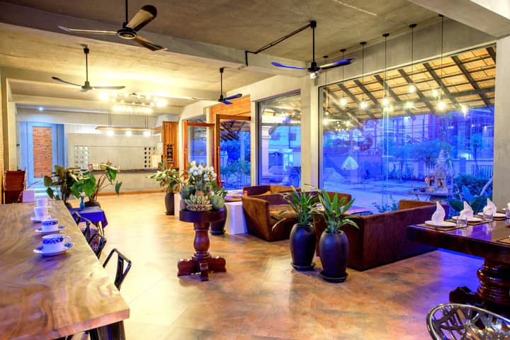 Central Blanche Residence