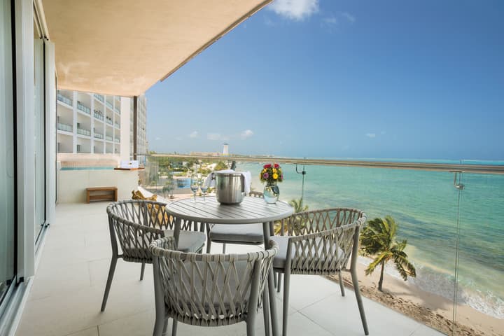 Hyatt Vivid Cancun Adults Only - All Inclusive