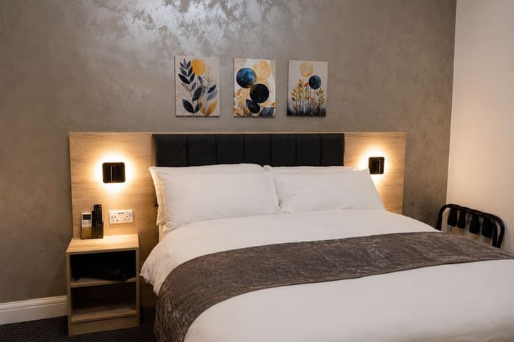 Paddington Townhouse Hotel by OYO